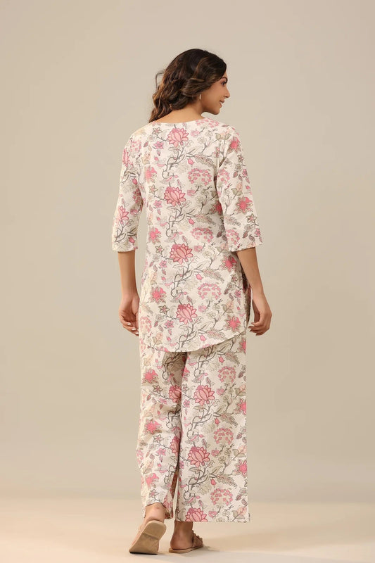 Women Regular Fit Floral Printed Kurta & Pants Co-Ord Set