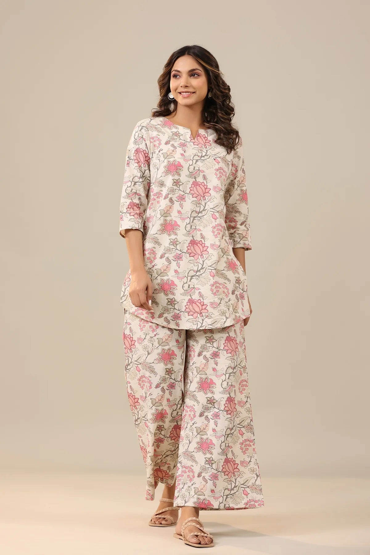 Women Regular Fit Floral Printed Kurta & Pants Co-Ord Set