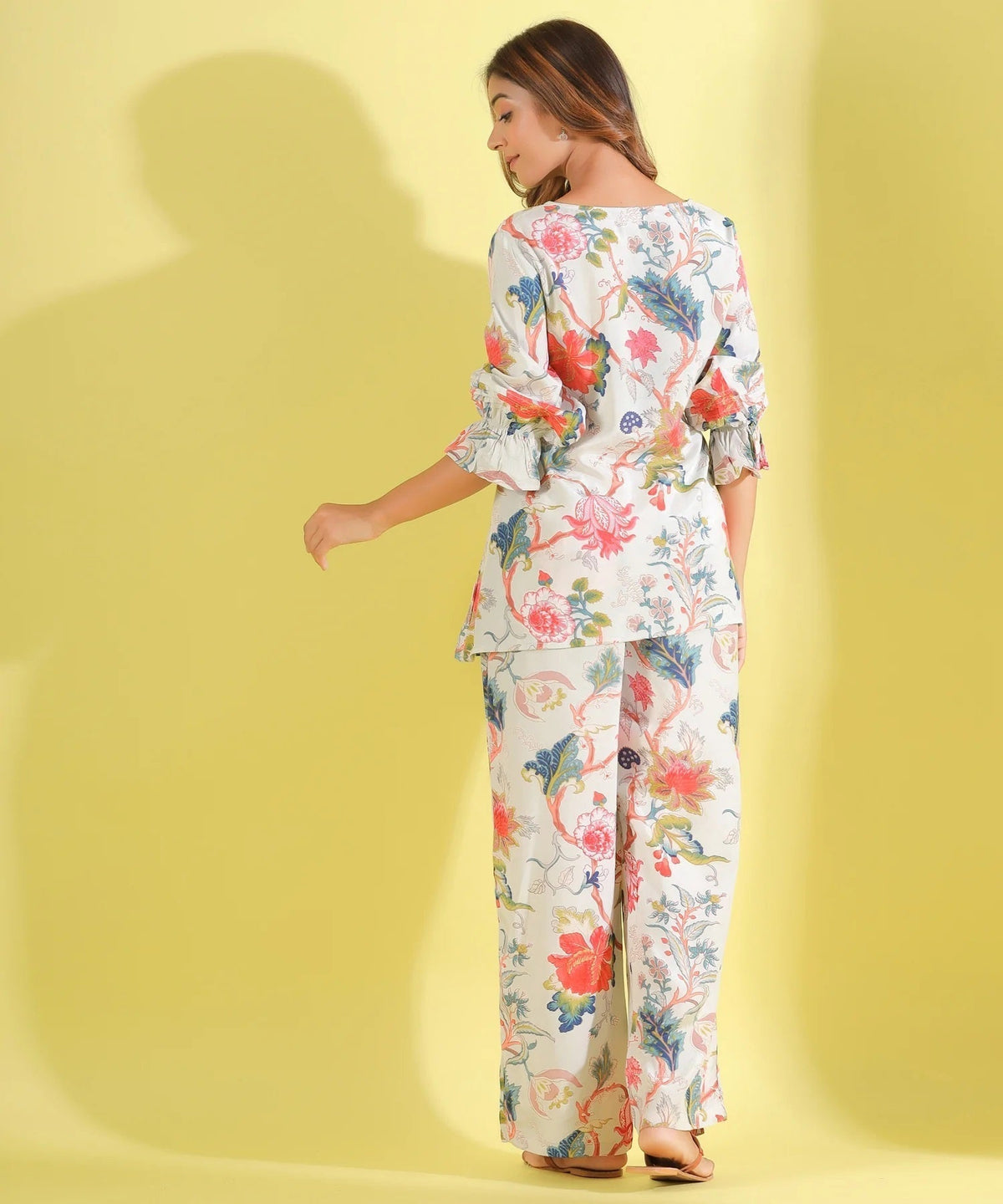 Women White Floral Printed Top And Palazzos Co-Ord Set