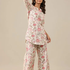 Women Regular Fit Floral Printed Kurta & Pants Co-Ord Set