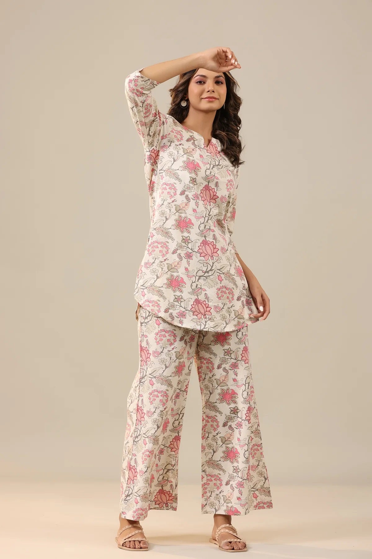 Women Regular Fit Floral Printed Kurta & Pants Co-Ord Set