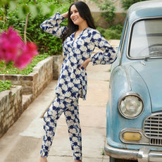 Women Collar-Neck Top & Pants Set