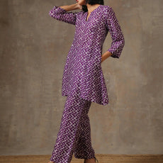 Women Chevrons Print Top & Pyjamas Set