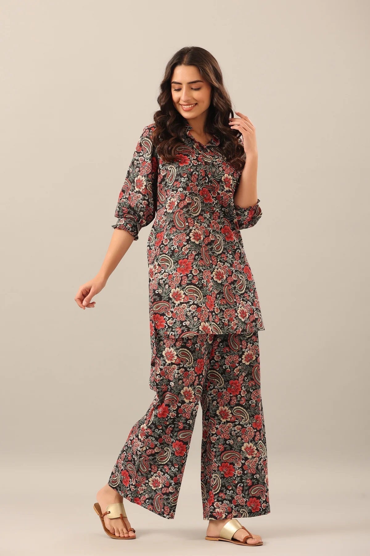 Women Cotton Blend Kurta Palazzo Set