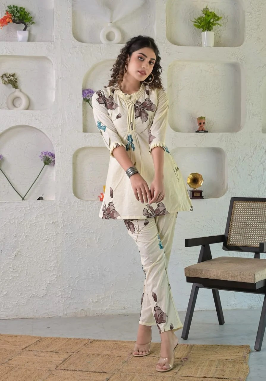 Women Cotton Blend A-Line Pant Set