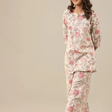 Women Regular Fit Floral Printed Kurta & Pants Co-Ord Set