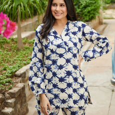 Women Collar-Neck Top & Pants Set
