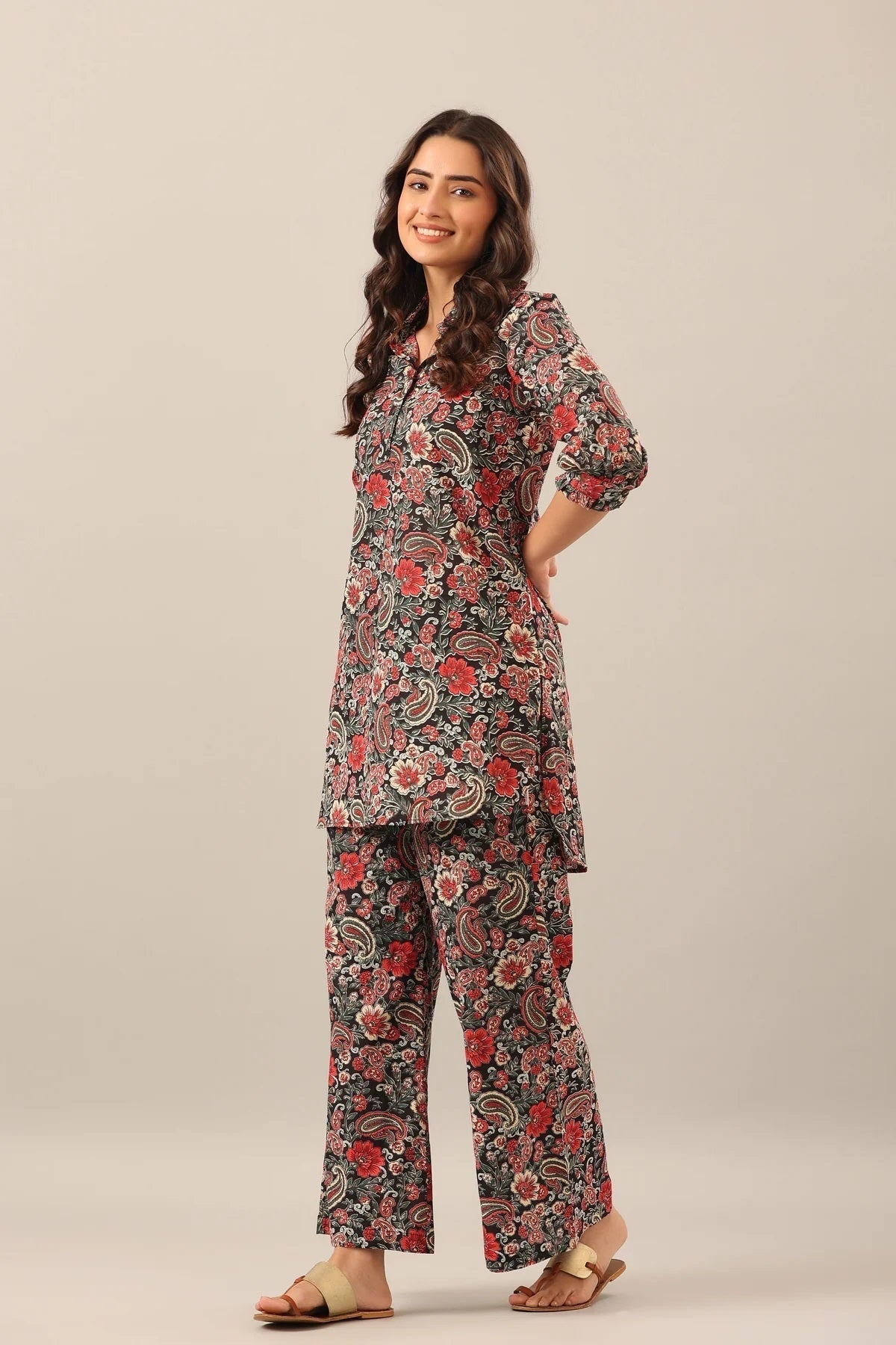 Women Cotton Blend Kurta Palazzo Set