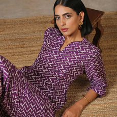 Women Chevrons Print Top & Pyjamas Set