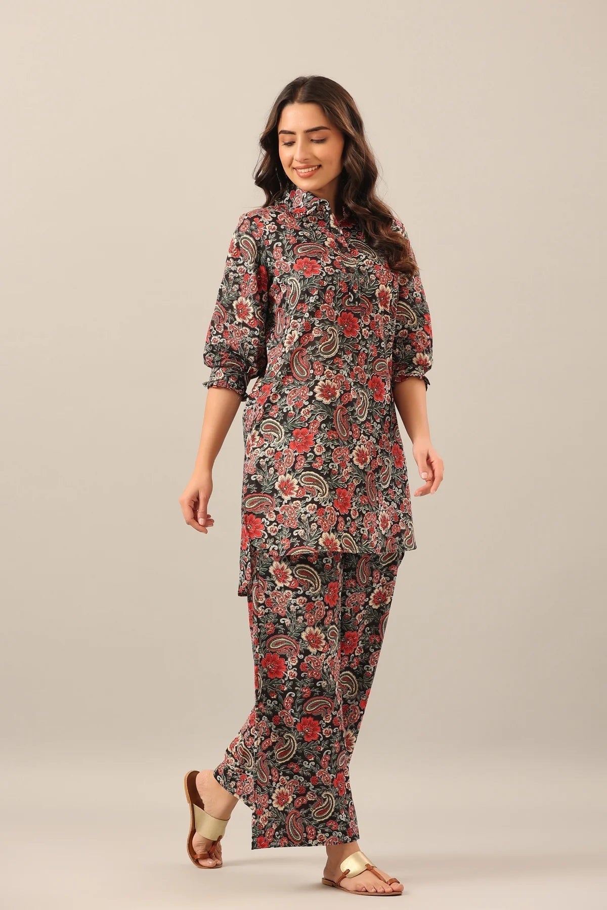 Women Cotton Blend Kurta Palazzo Set