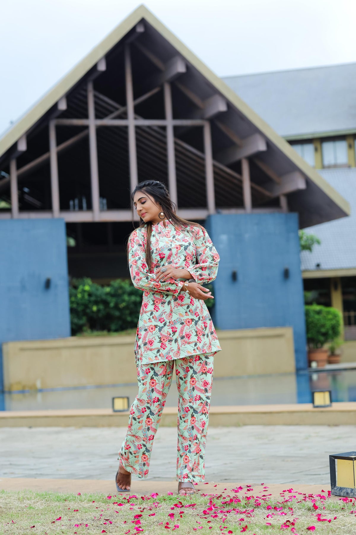Floral Printed Mandarin Collar Top With Straight Trousers
