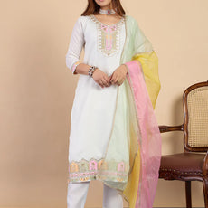 Kiyana Off-white Women's Designer Kurta Pant Set Premium Pattern Collection