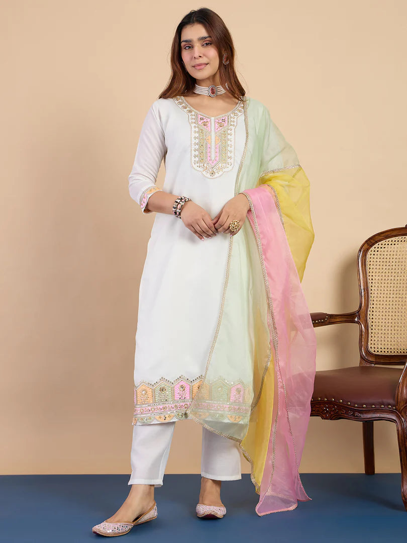 Kiyana Off-white Women's Designer Kurta Pant Set Premium Pattern Collection