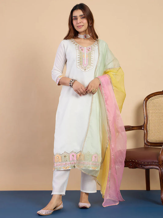 Kiyana Off-white Women's Designer Kurta Pant Set Premium Pattern Collection