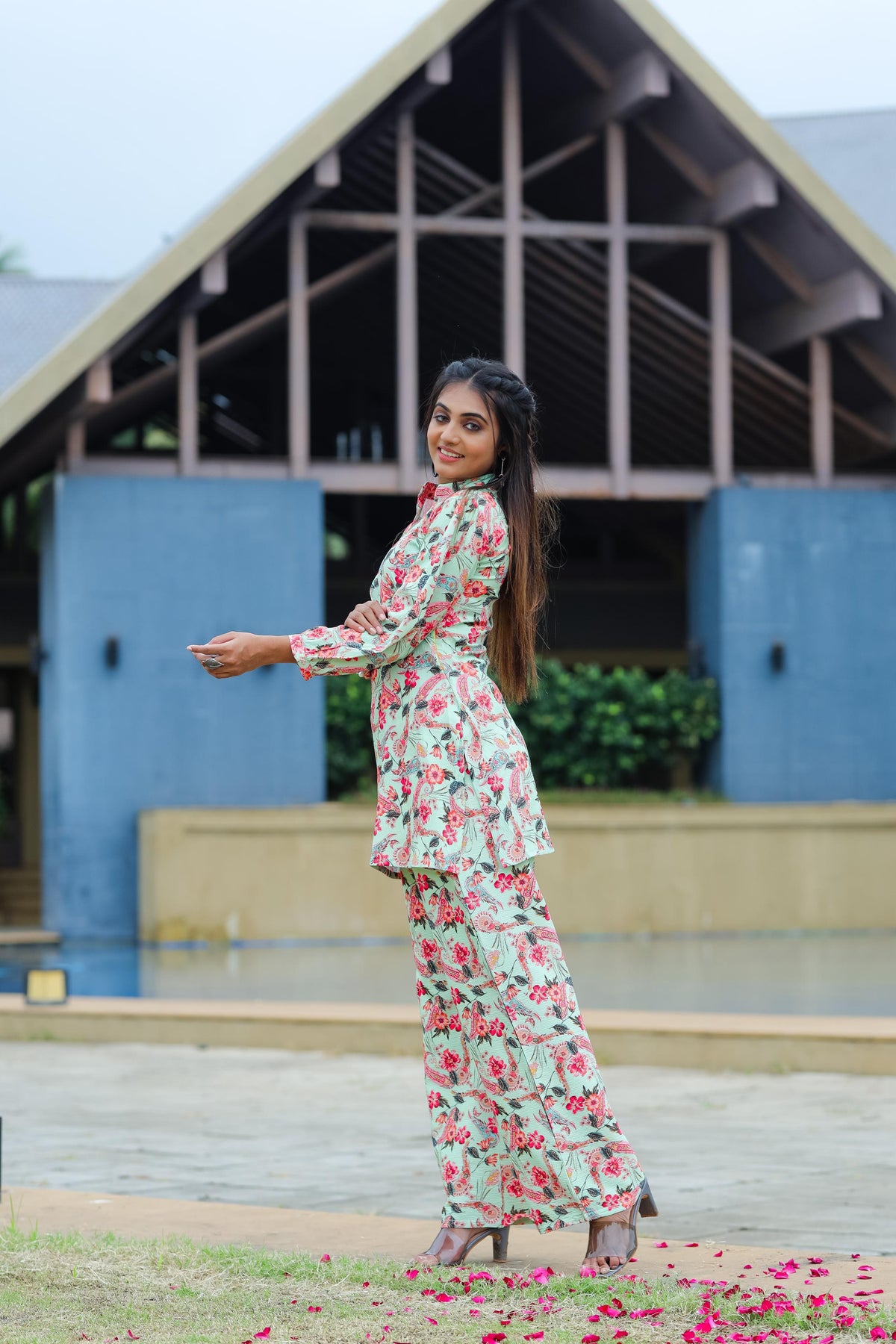 Floral Printed Mandarin Collar Top With Straight Trousers
