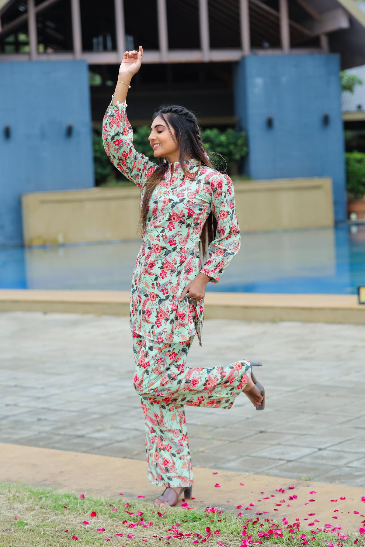 Floral Printed Mandarin Collar Top With Straight Trousers