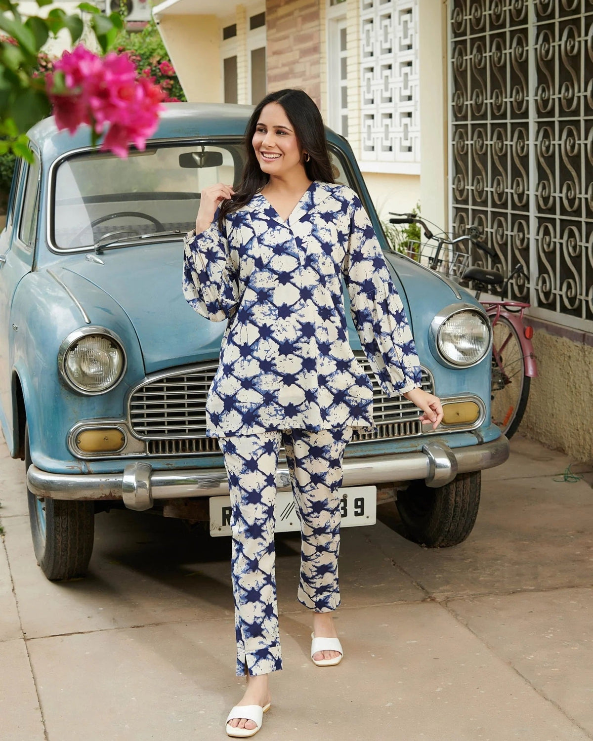 Women Collar-Neck Top & Pants Set
