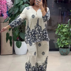 Women Stylish Navy Blue Printed Co-ord Set