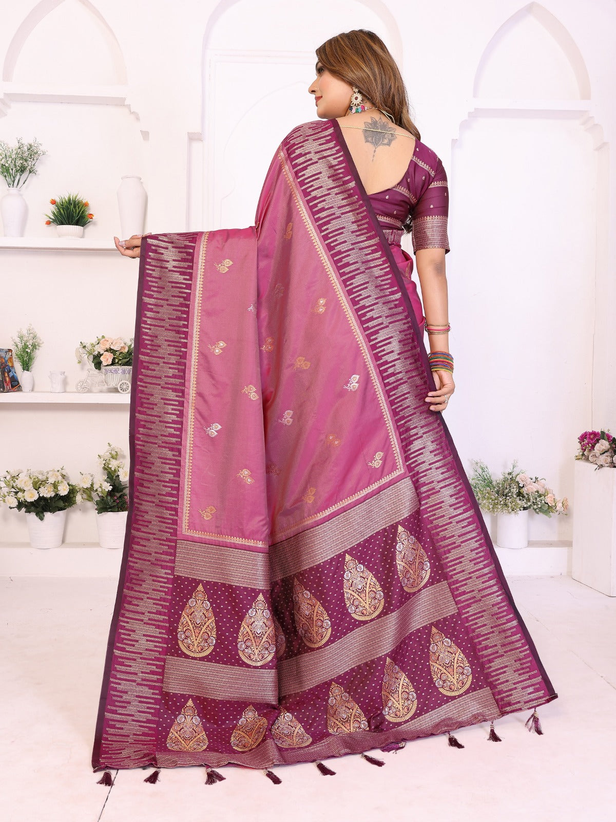 Premium Pink South Soft Silk Saree with Rich Zari Weaving Border & Heavy Pallu